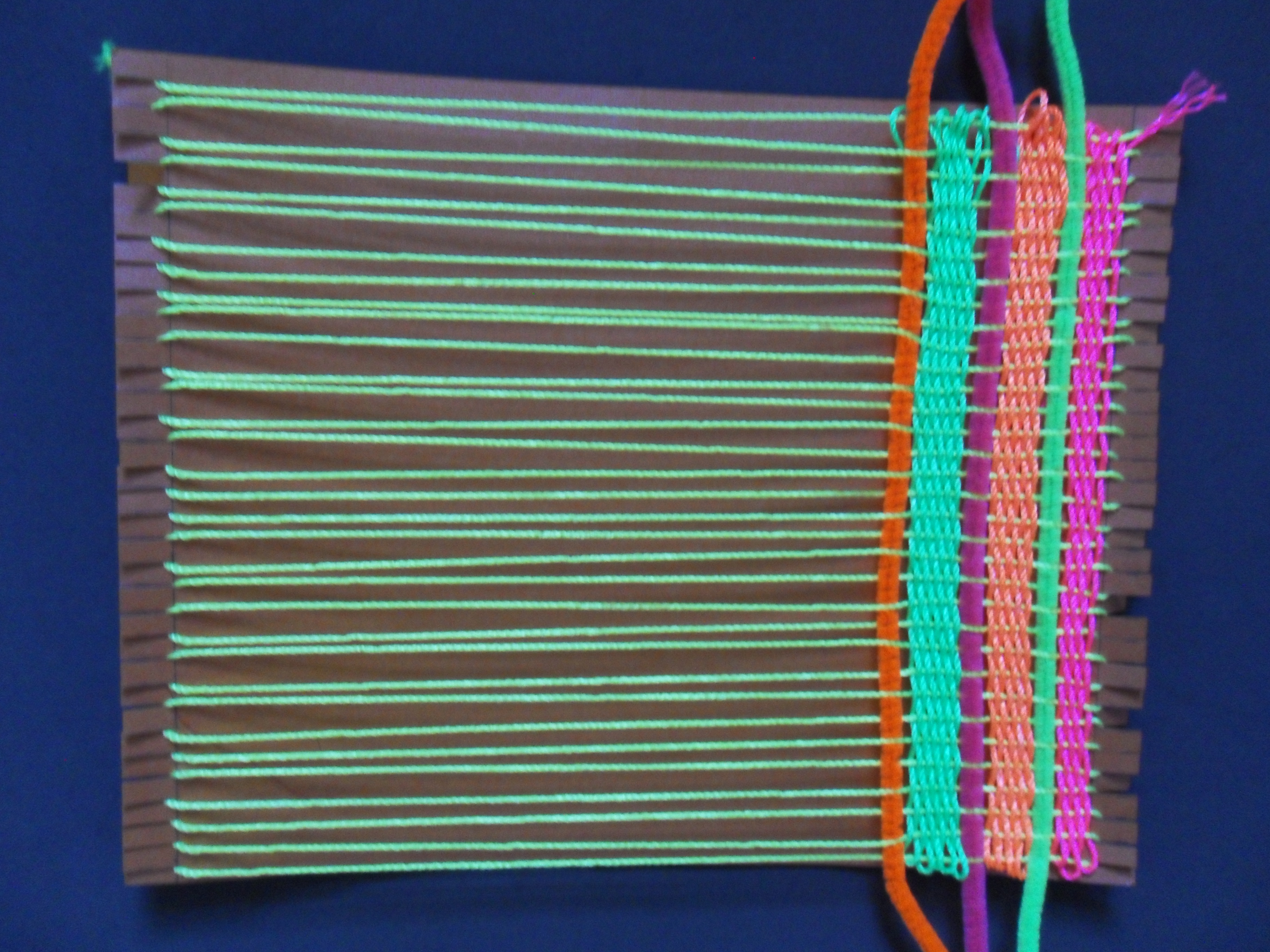 WEAVING WITH A SIMPLE FRAME