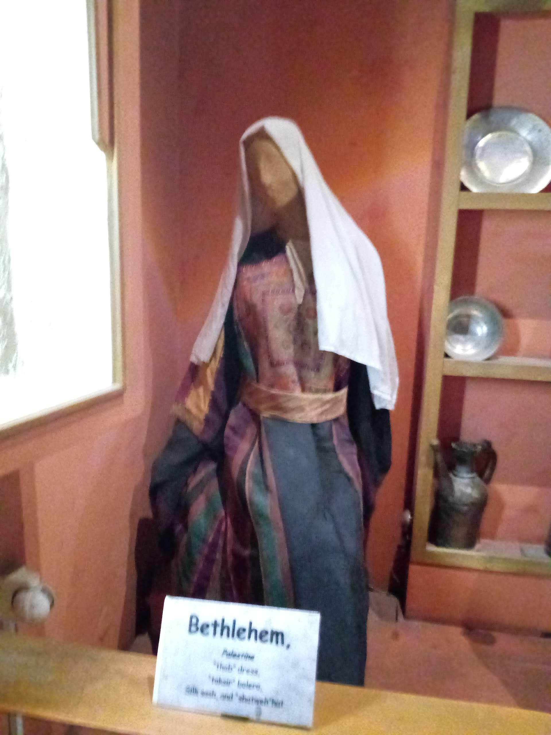 Costume/Bethlehem